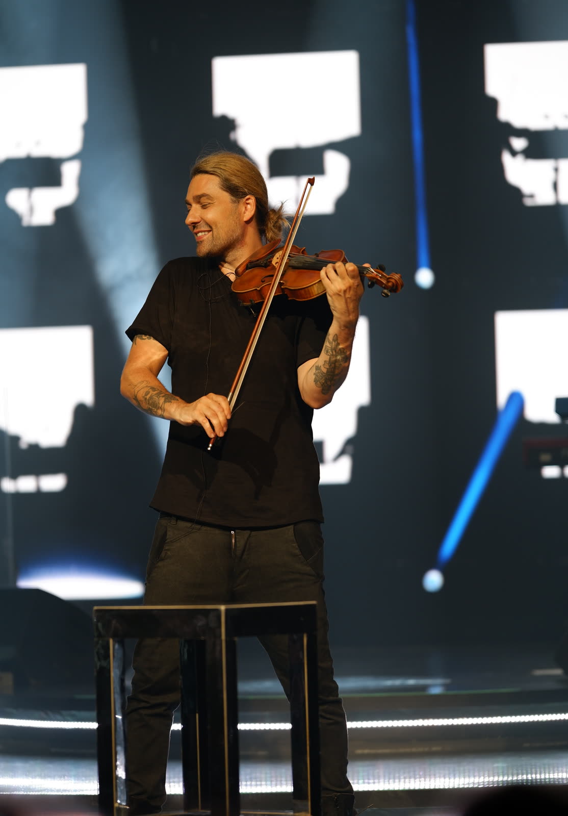 David Garrett on stage &mdash; Mein Schiff 1, David Garrett Cruise, April 2026 &middot; photographed by Ania Borkowska & Viola Turska