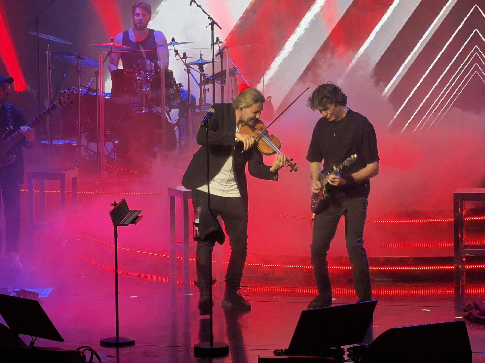 David Garrett and band guitarist on stage &mdash; first concert, Mein Schiff 1, 29 April 2026