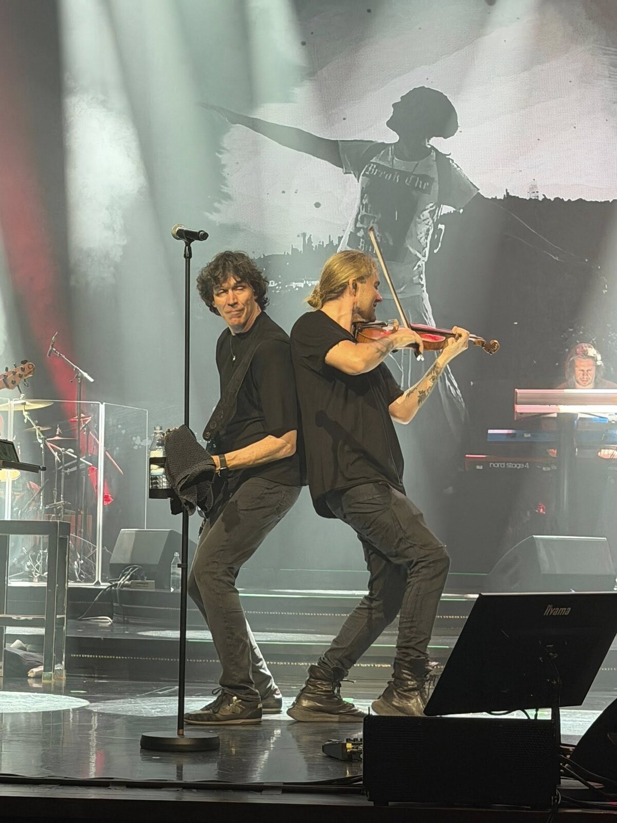 David Garrett performing on stage &mdash; first concert, Mein Schiff 1, 29 April 2026