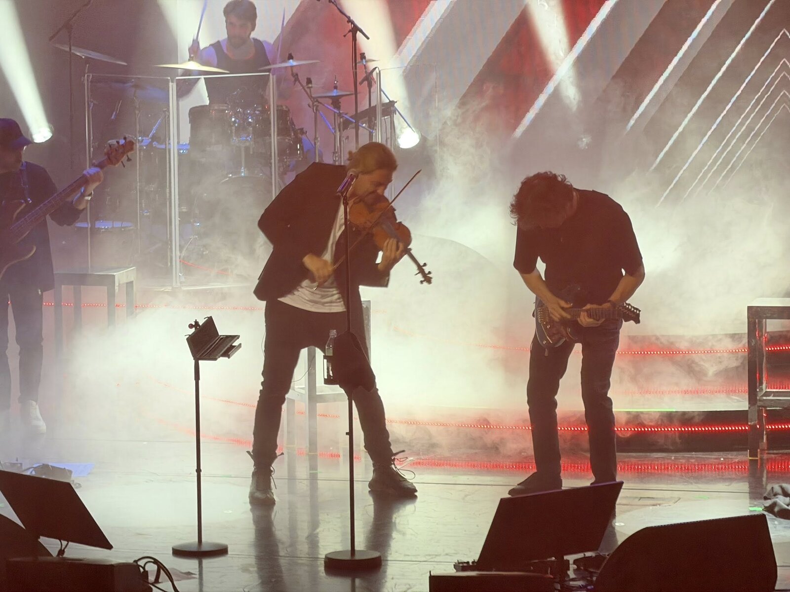 David Garrett with band guitarist &mdash; first concert, Mein Schiff 1, 29 April 2026