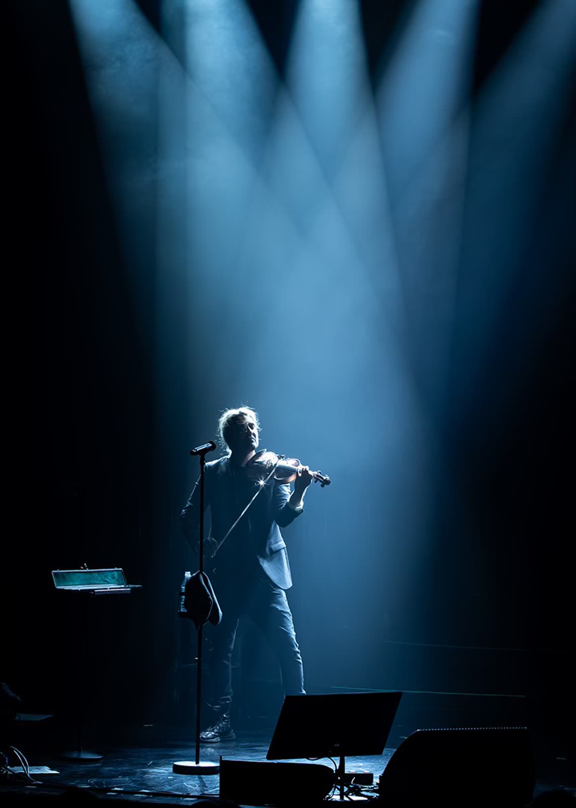David Garrett on stage &mdash; first concert, Mein Schiff 1, 29 April 2026 &middot; photographed by Wiola Janoschek
