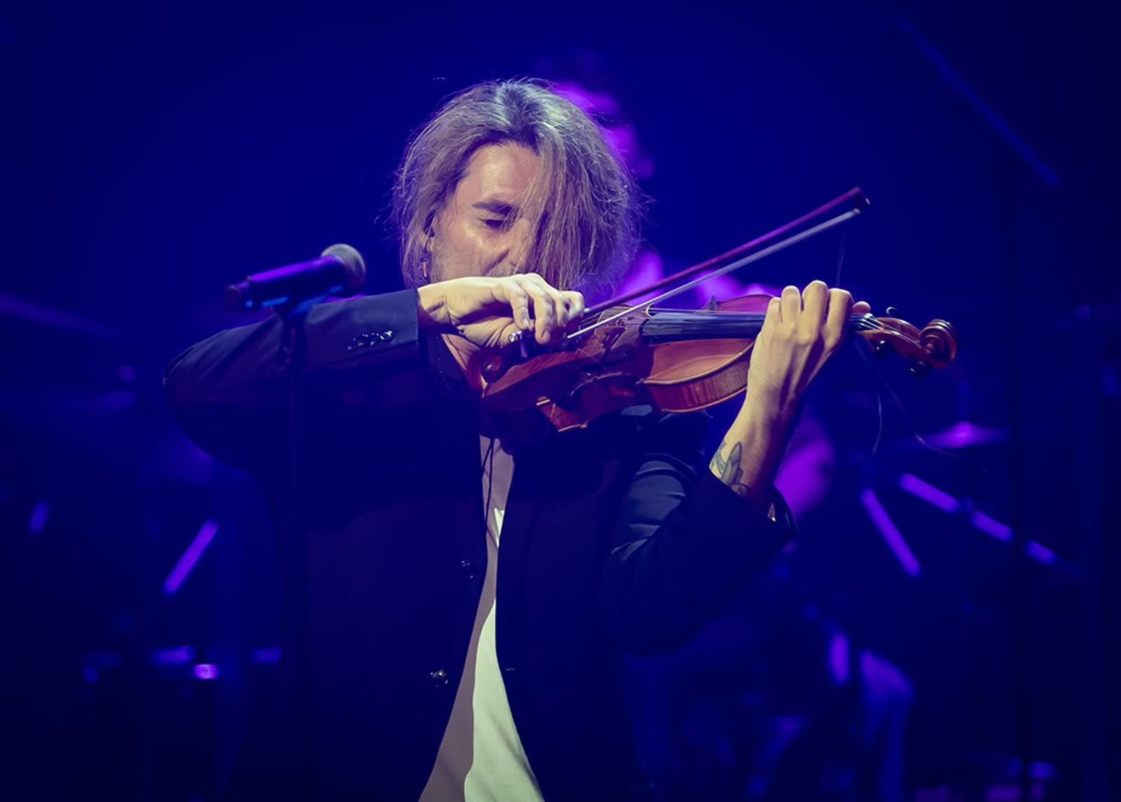 David Garrett on stage &mdash; first concert, Mein Schiff 1, 29 April 2026 &middot; photographed by Wiola Janoschek
