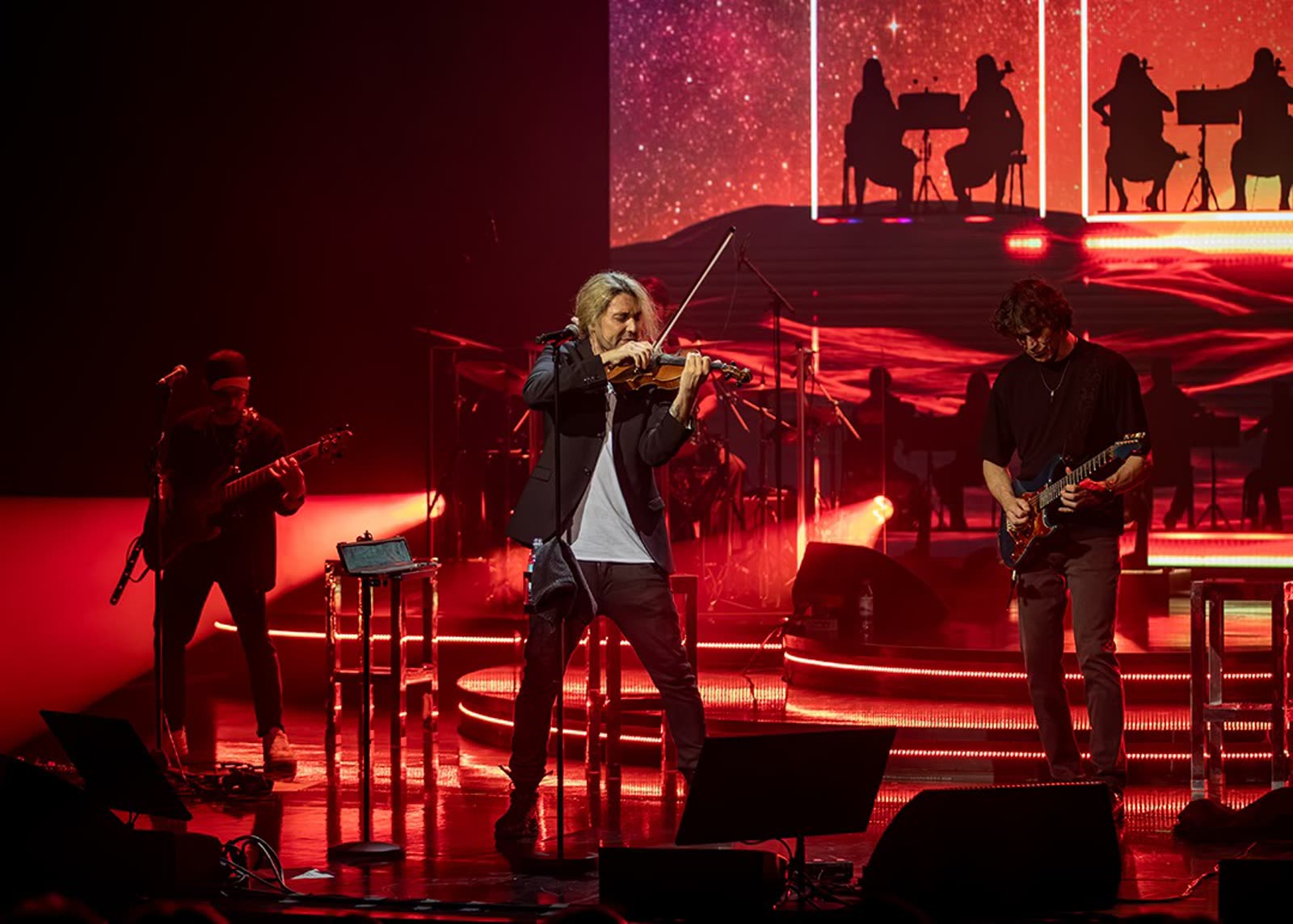David Garrett on stage &mdash; first concert, Mein Schiff 1, 29 April 2026 &middot; photographed by Wiola Janoschek