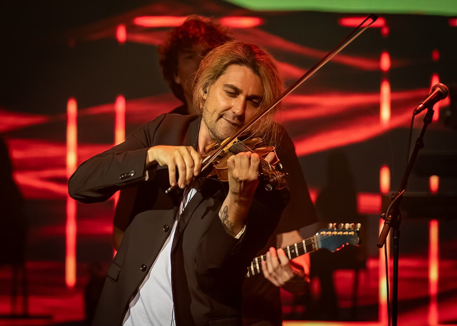 David Garrett on stage &mdash; first concert, Mein Schiff 1, 29 April 2026 &middot; photographed by Wiola Janoschek