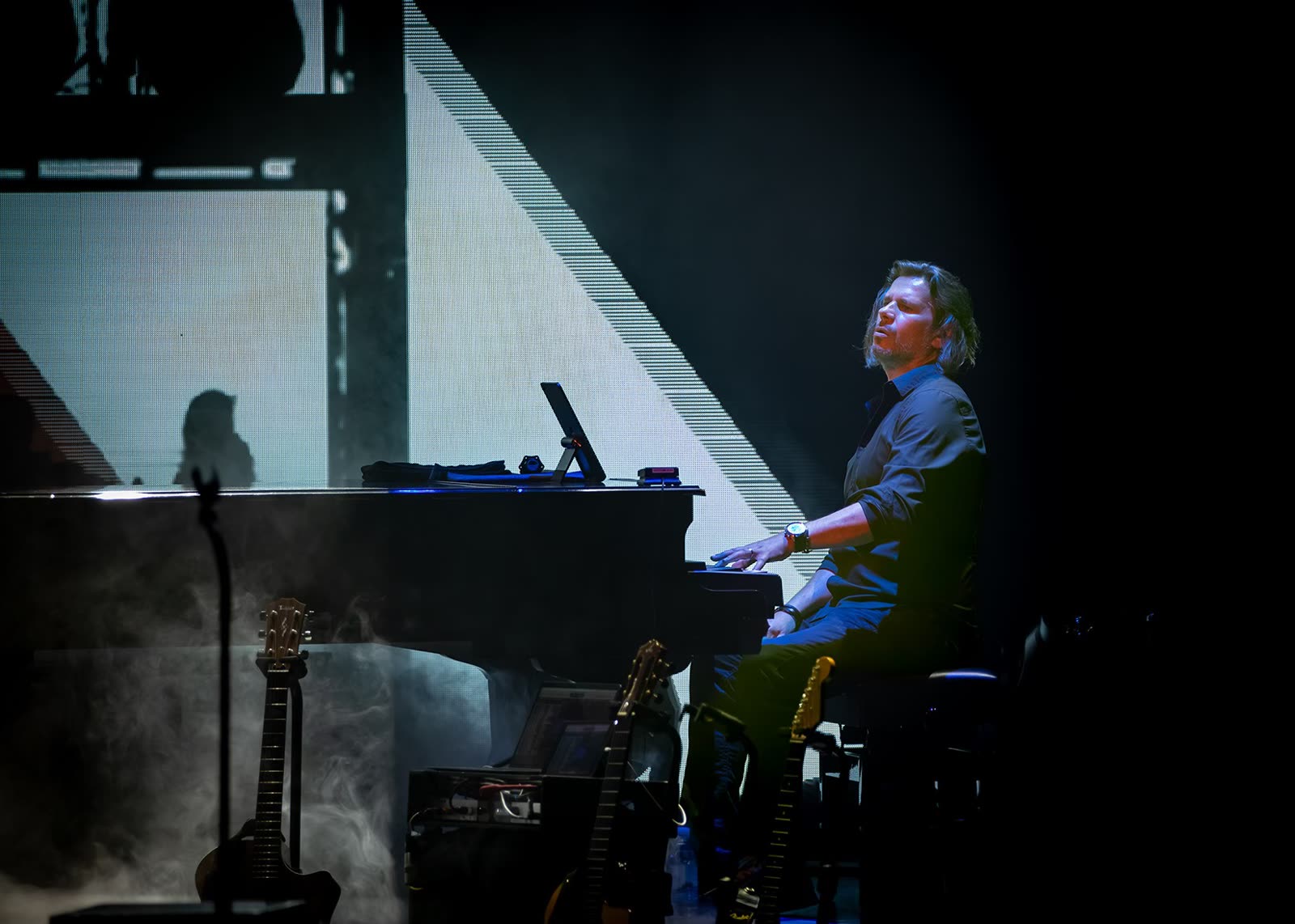 David Garrett on stage &mdash; first concert, Mein Schiff 1, 29 April 2026 &middot; photographed by Wiola Janoschek