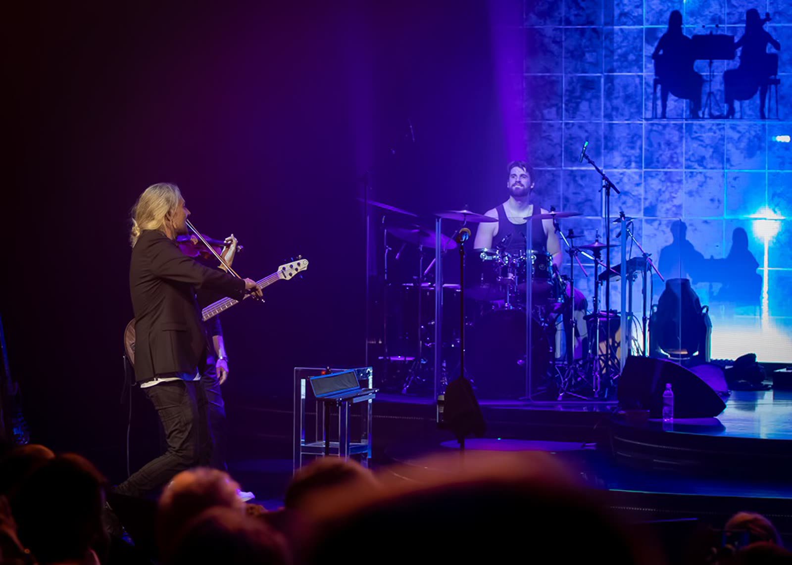David Garrett on stage &mdash; first concert, Mein Schiff 1, 29 April 2026 &middot; photographed by Wiola Janoschek