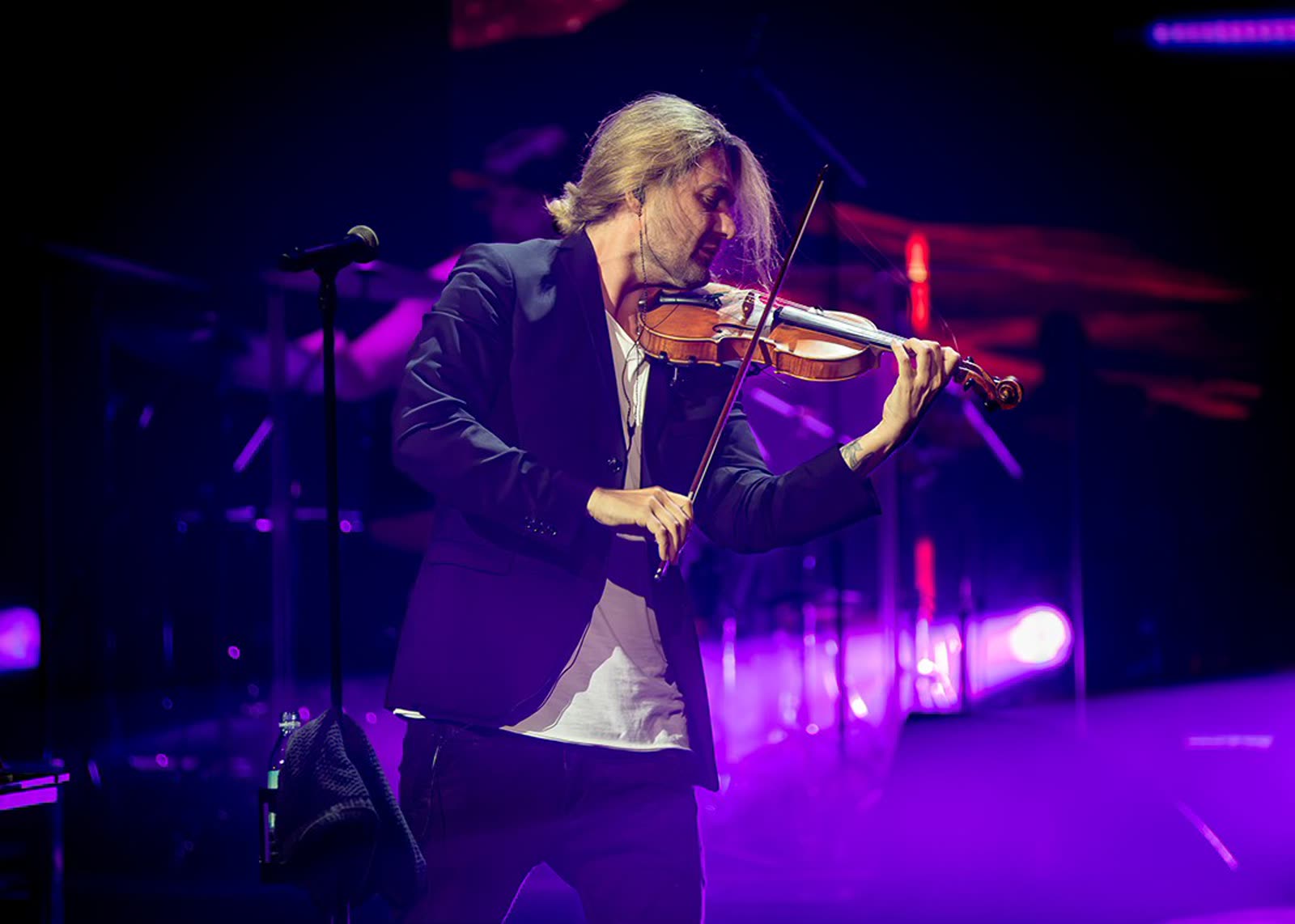 David Garrett on stage &mdash; first concert, Mein Schiff 1, 29 April 2026 &middot; photographed by Wiola Janoschek