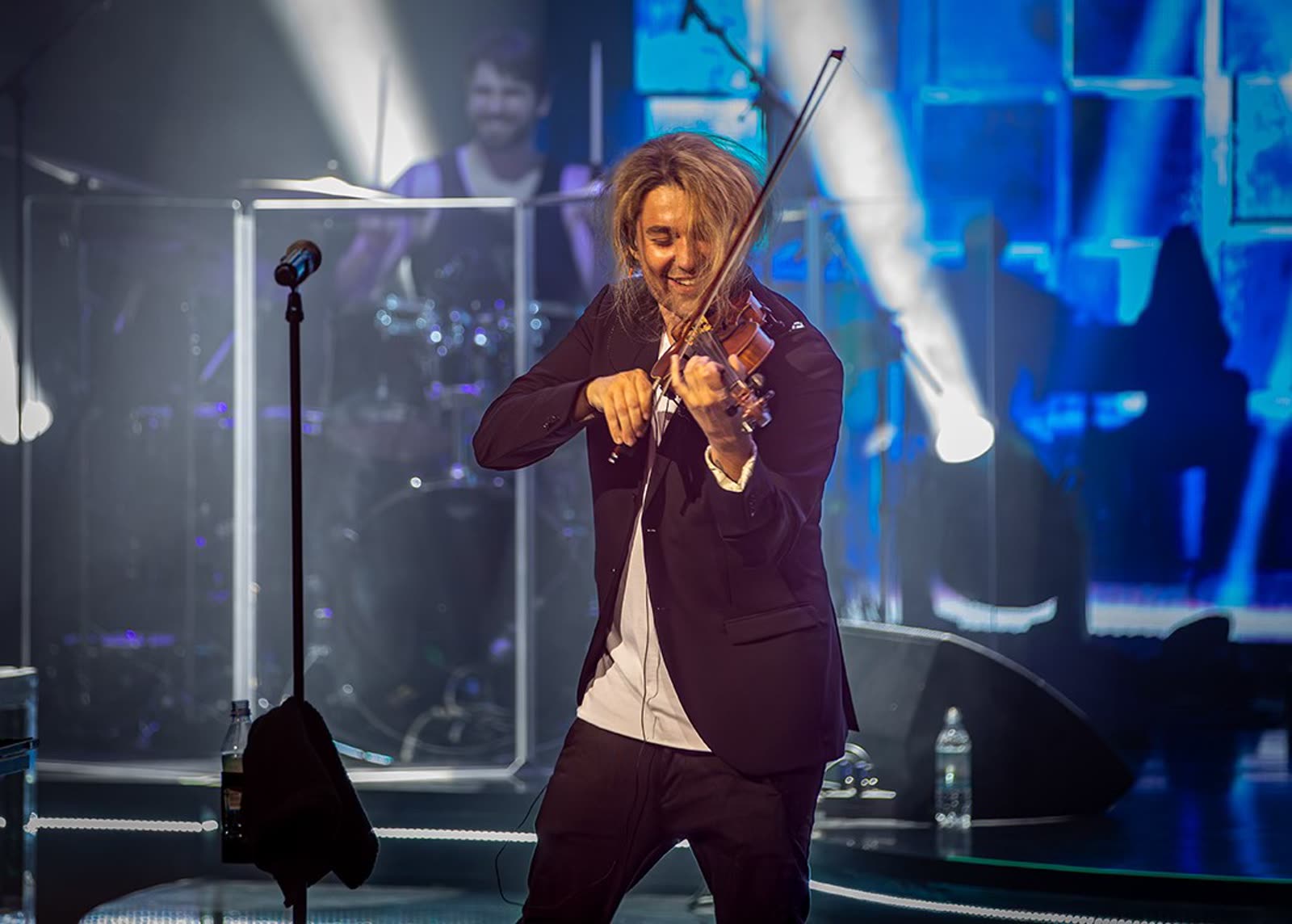 David Garrett on stage &mdash; first concert, Mein Schiff 1, 29 April 2026 &middot; photographed by Wiola Janoschek