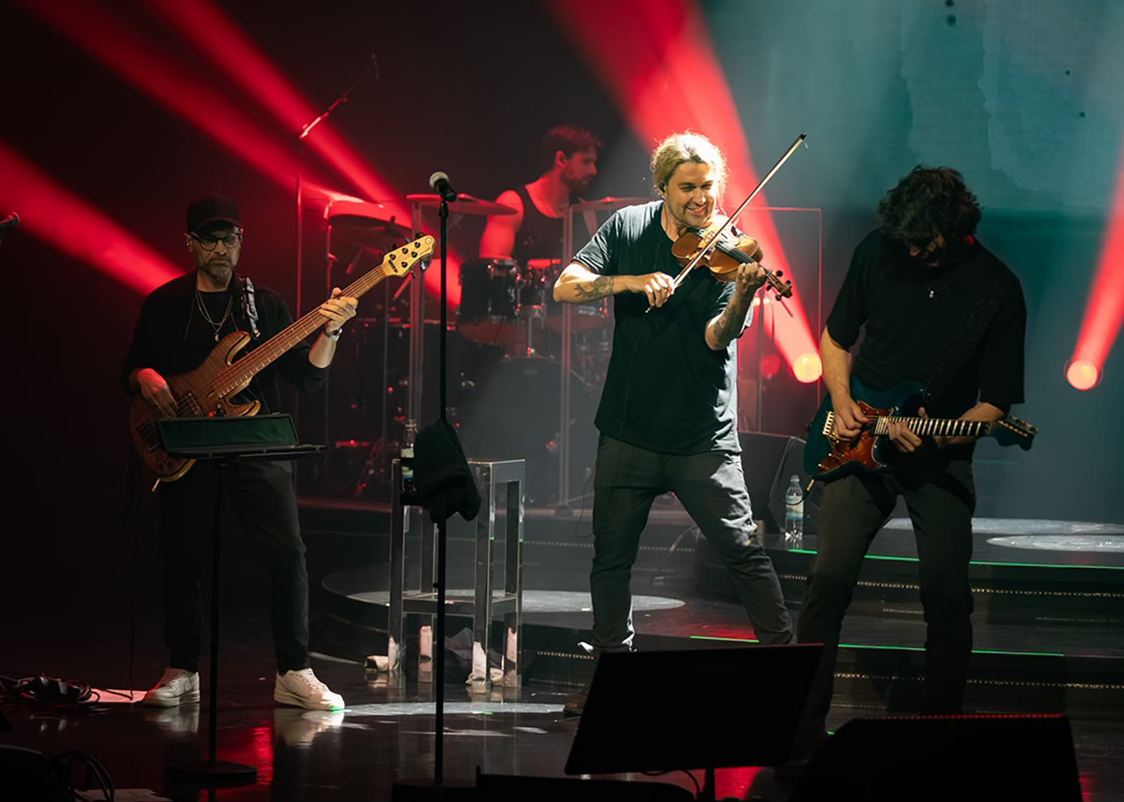 David Garrett on stage &mdash; first concert, Mein Schiff 1, 29 April 2026 &middot; photographed by Wiola Janoschek