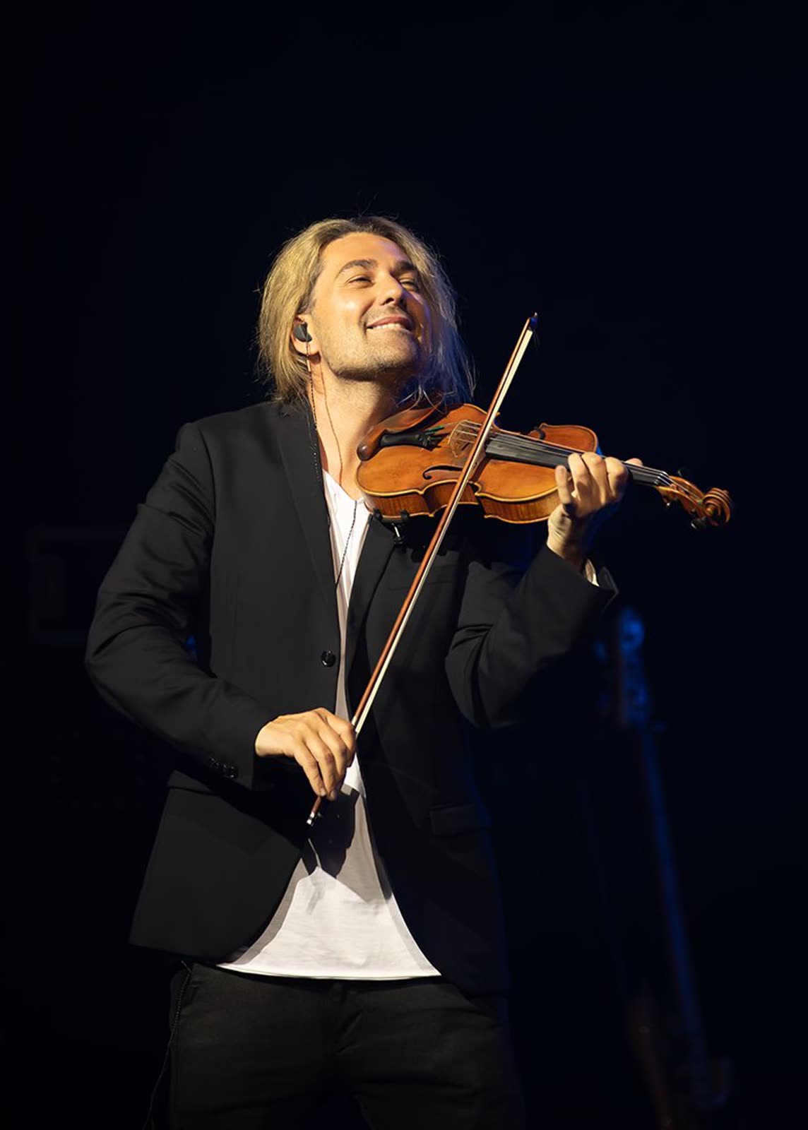 David Garrett on stage &mdash; first concert, Mein Schiff 1, 29 April 2026 &middot; photographed by Wiola Janoschek