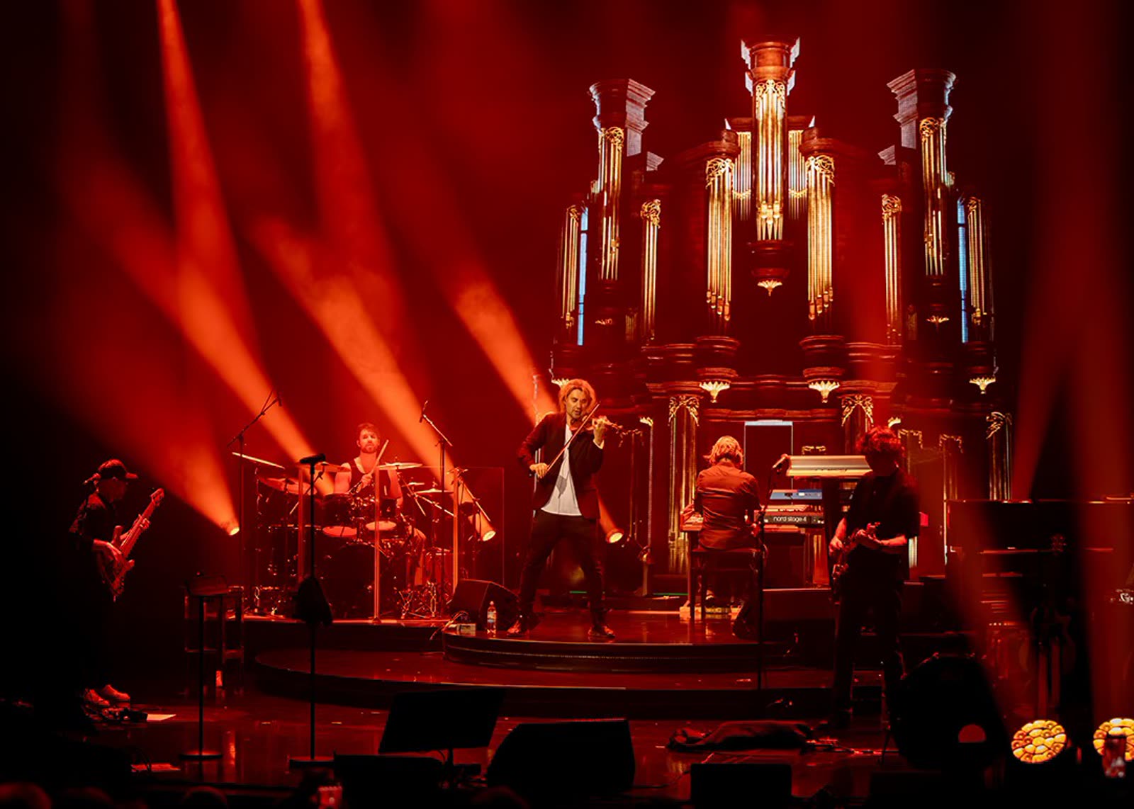 David Garrett on stage &mdash; first concert, Mein Schiff 1, 29 April 2026 &middot; photographed by Wiola Janoschek