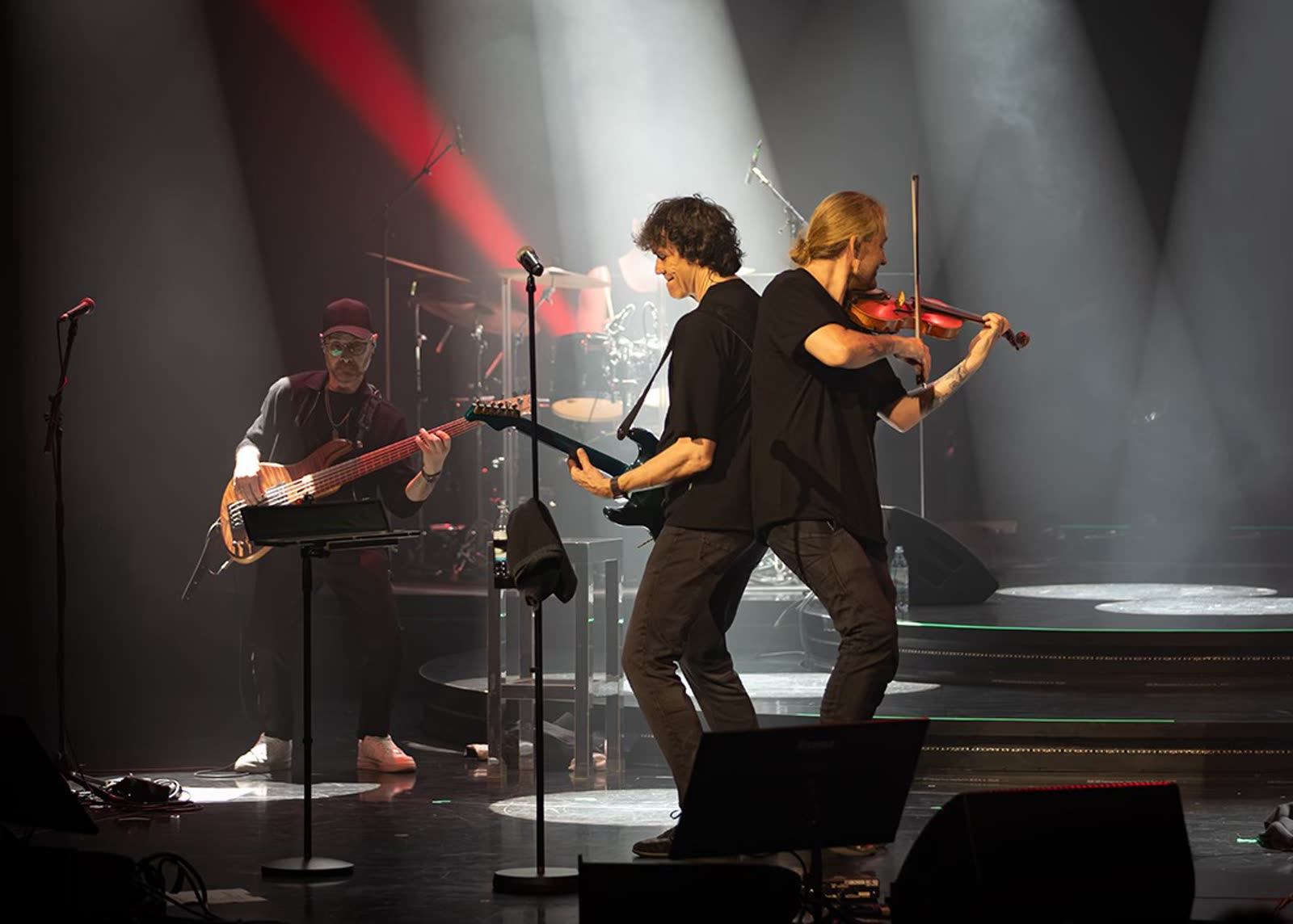 David Garrett on stage &mdash; first concert, Mein Schiff 1, 29 April 2026 &middot; photographed by Wiola Janoschek