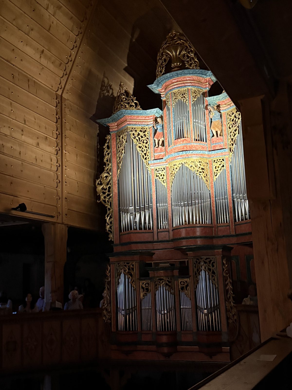 The painted organ of Kirche Saanen