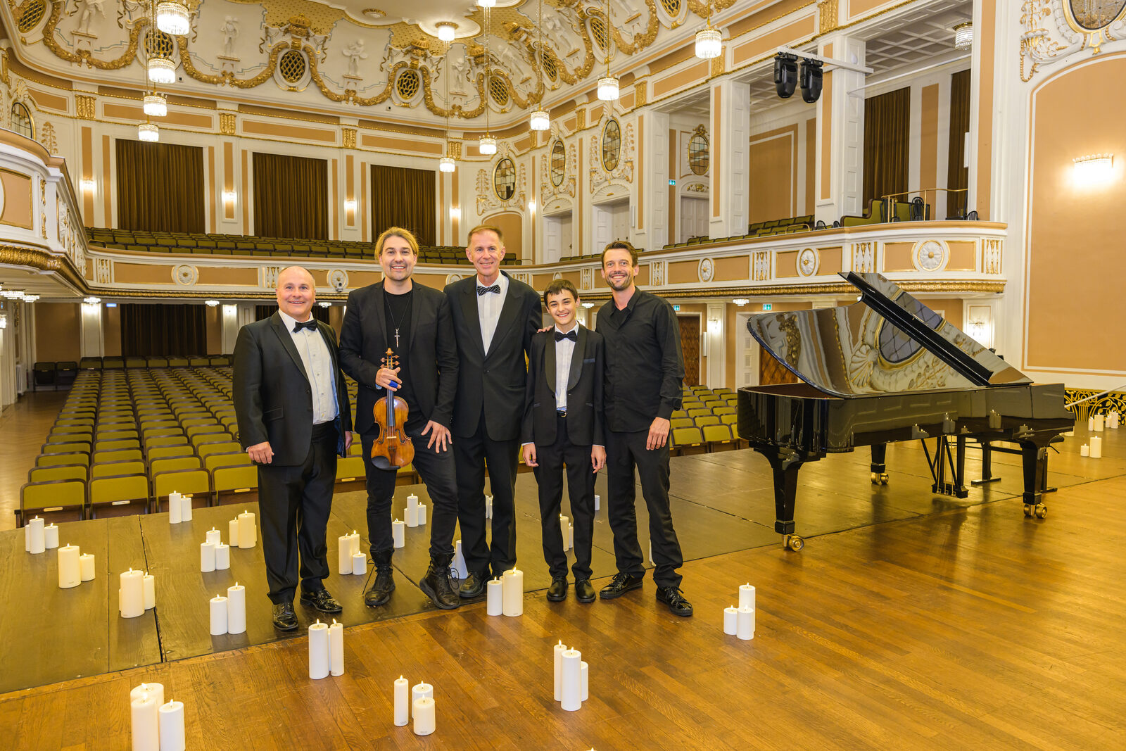 Kevin Conners, David Garrett, Peter Tomek, Antonio Pavan, Emanuel Graf.